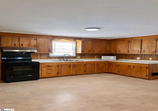 Photo 4 of Single family home for sale at 4124 414 Highway, Landrum, SC 29356 | MLS# 1602458 | Listing updated on 2026-09-01