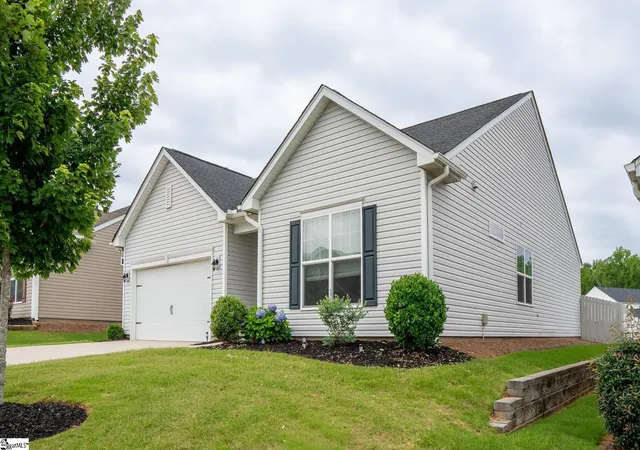 Photo 1 of Single family home for sale at 460 White Peach Wy, Duncan, SC 29334 | MLS# 1595384 | Listing updated on 2026-08-26