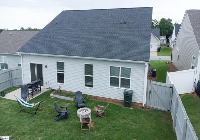 Photo 5 of Single family home for sale at 460 White Peach Wy, Duncan, SC 29334 | MLS# 1595384 | Listing updated on 2026-08-26