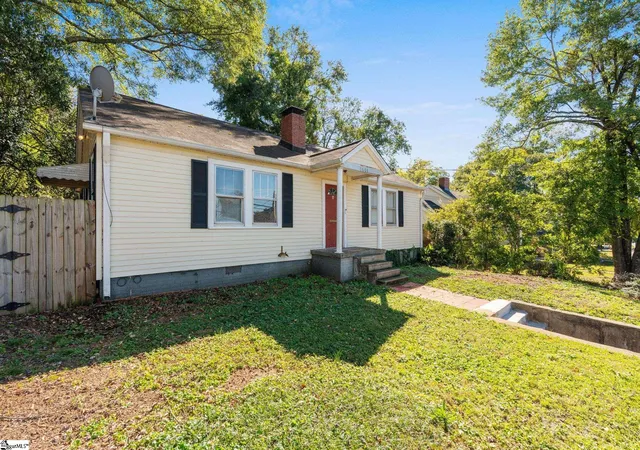 Multi family home for sale at 1608 E North St, Greenville, SC 29607 | MLS# 1608114