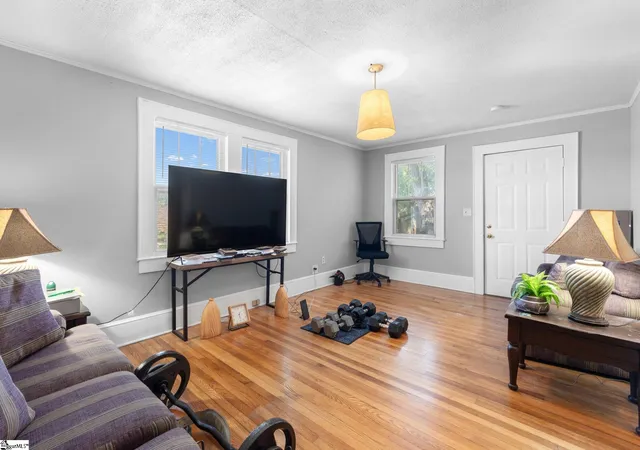 Photo 3 of House for sale at 1608 E North St, Greenville, SC 29607 | MLS# 1608114 | Listing updated on 2026-10-31