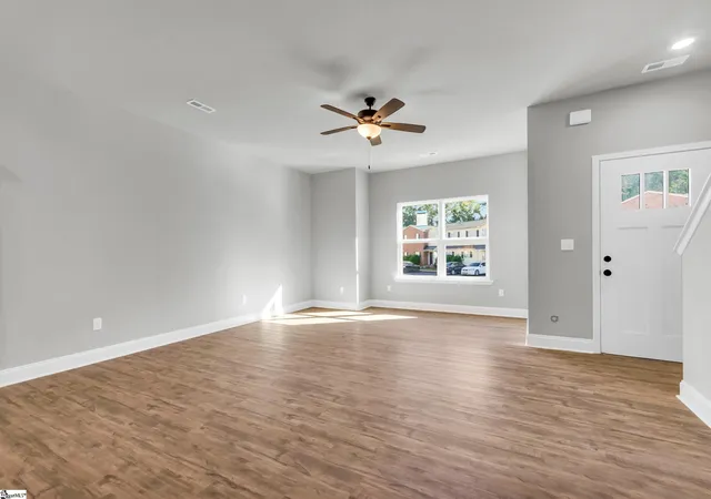 Photo 3 of Townhouse for sale at 215 Duncan Chapel Rd #39, Greenville, SC 29617 | MLS# 1600496 | Listing updated on 2026-09-17