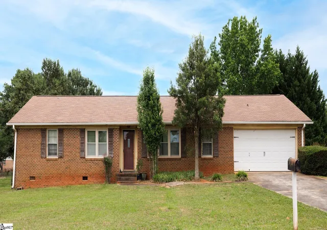 Photo 1 of Single family home for sale at 122 Whitestone Ave, Mauldin, SC 29662 | MLS# 1592856 | Listing updated on 2026-10-24