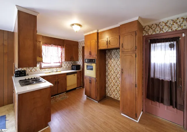 Photo 4 of Single family home for sale at 122 Whitestone Ave, Mauldin, SC 29662 | MLS# 1592856 | Listing updated on 2026-10-24