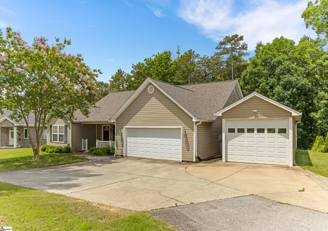 Homes for sale in Fair Play, SC | 118 Hard Cash Ln, Fair Play, SC 29643 | MLS# 1594042