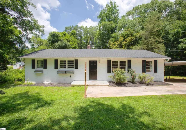 Homes for sale in Spartanburg, SC | 640 Humphrey St, Spartanburg, SC 29301 | MLS# 1596701