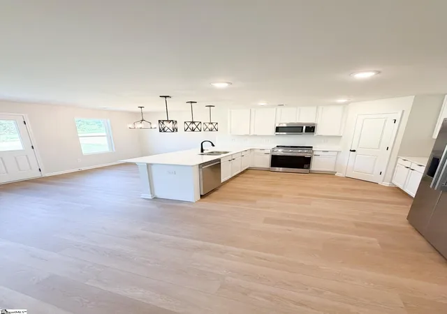 Photo 3 of Single family home for sale at 17994 Hwy 101 S, Gray Court, SC 29645 | MLS# 1591506 | Listing updated on 2026-09-17