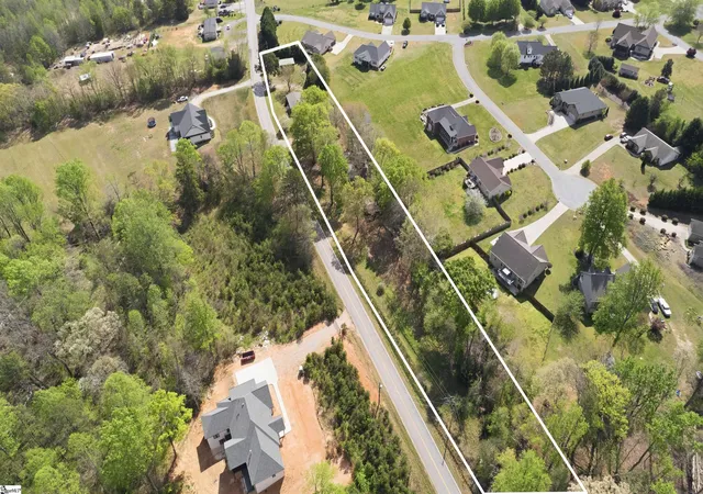 Photo 2 of Single family home for sale at 1360 Old Mill Rd, Campobello, SC 29322 | MLS# 1587103 | Listing updated on 2026-08-12