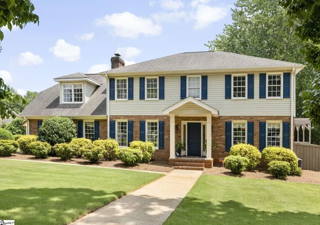 Photo 1 of Single family home for sale at 4 Brynhurst Ct, Greenville, SC 29615 | MLS# 1602220 | Listing updated on 2026-09-13