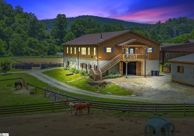 Photo 1 of Single family home for sale at 442 Blantyre Church Rd, Horse Shoe, NC 28742 | MLS# 1589641 | Listing updated on 2026-04-27
