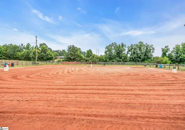 Homes for sale in Central, SC | 615 Wilson Rd, Central, SC 29630 | MLS# 1593774