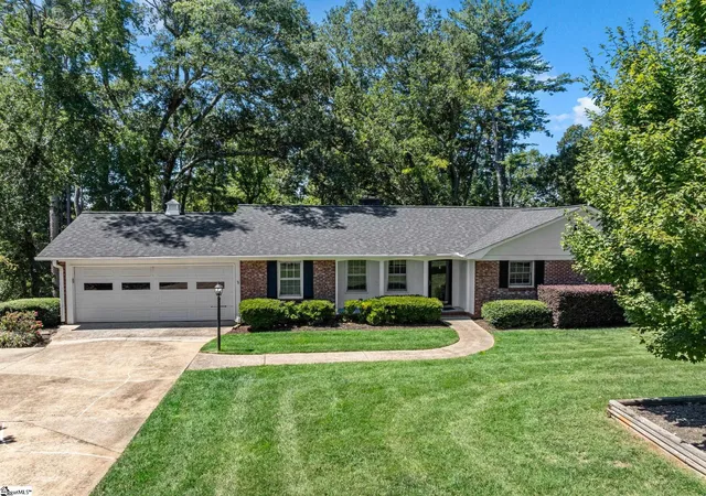 Photo 1 of Single family home for sale at 5 Badger Dr, Taylors, SC 29687 | MLS# 1601930 | Listing updated on 2026-08-26