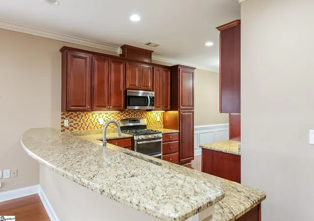 Photo 4 of Townhouse for sale at 213 Bell Heather Ln, Greer, SC 29650 | MLS# 1598842 | Listing updated on 2026-08-28
