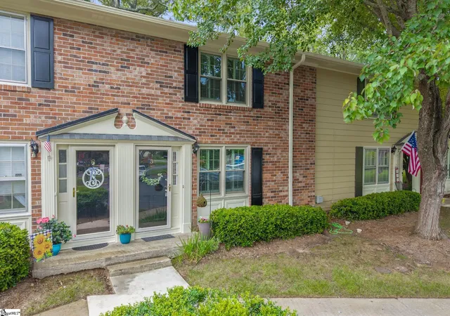 Photo 4 of Condo for sale at 710 Hunts Bridge Rd #Unit 5, Greenville, SC 29617 | MLS# 1600048 | Listing updated on 2026-08-29