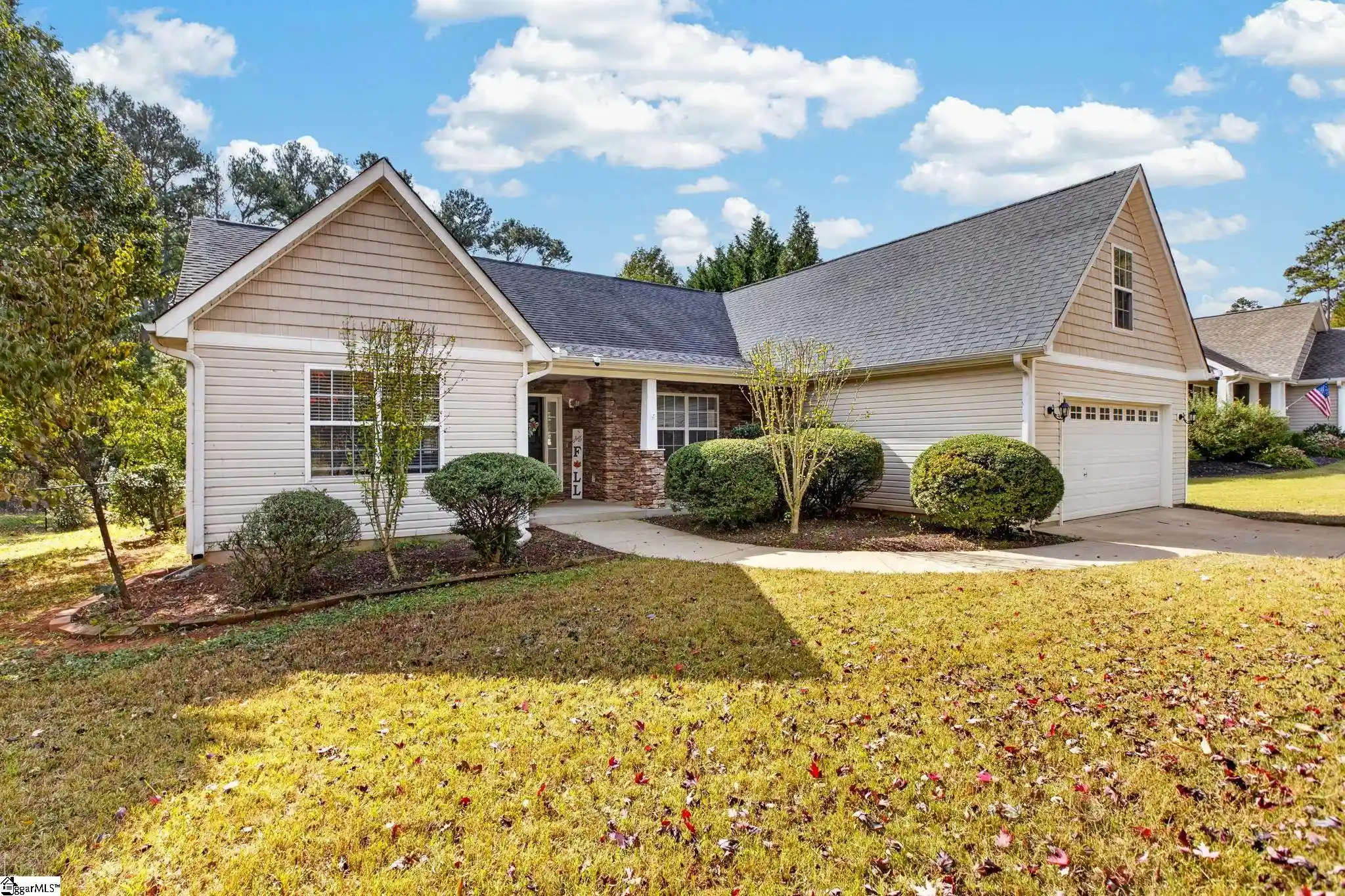 Single family home for sale at 246 Waters Rd, Taylors, SC 29687 | MLS# 1608135