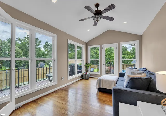 Photo 4 of Single family home for sale at 427 Longstreet Dr, Greer, SC 29650 | MLS# 1600176 | Listing updated on 2026-09-11