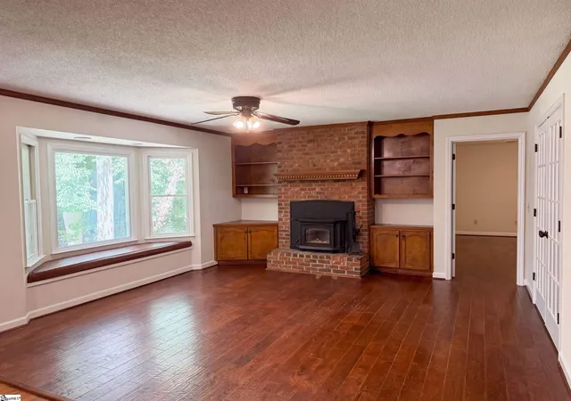 Photo 3 of Single family home for sale at 335 Dill Cir, Landrum, SC 29356 | MLS# 1598617 | Listing updated on 2026-09-17