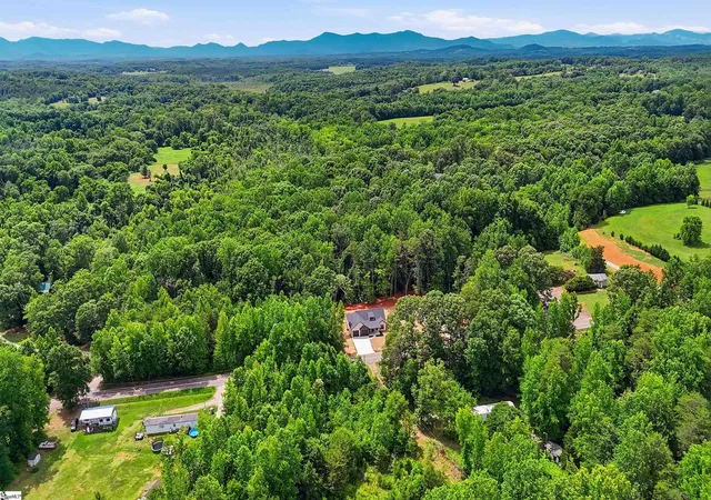 Photo 33 of Single family home for sale at 2835 Melvin Hill Rd, Campobello, SC 29322 | MLS# 1596021 | Listing updated on 2026-08-10