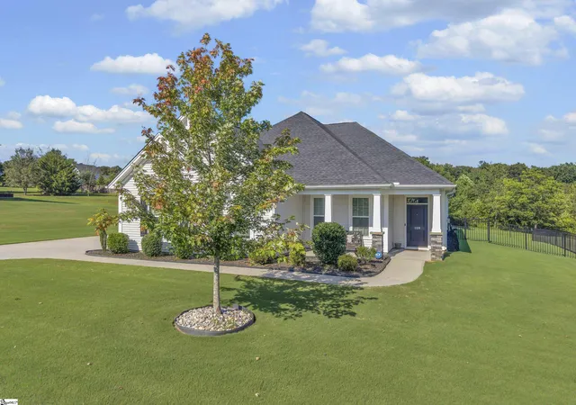 Photo 2 of Single family home for sale at 109 Nevell Dr, Easley, SC 29642 | MLS# 1599597 | Listing updated on 2026-08-05