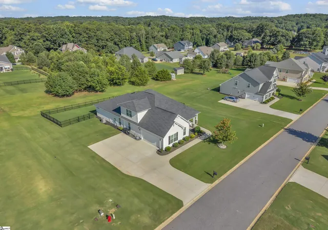 Photo 3 of Single family home for sale at 109 Nevell Dr, Easley, SC 29642 | MLS# 1599597 | Listing updated on 2026-08-05