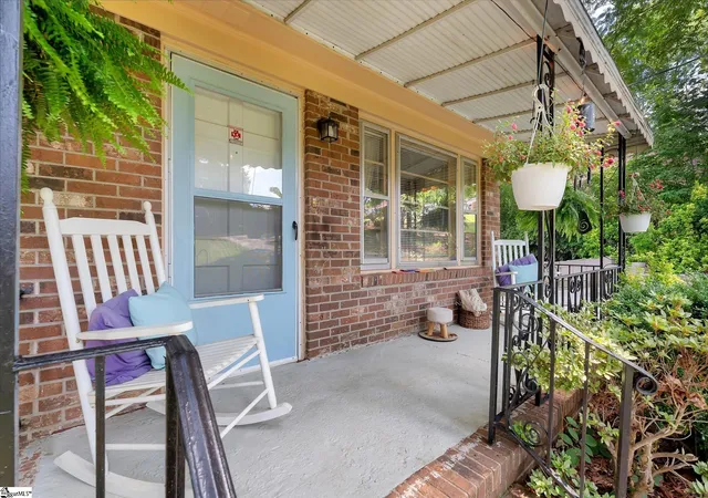 Photo 3 of Single family home for sale at 16 Theodore Cir, Greenville, SC 29611 | MLS# 1595510 | Listing updated on 2026-08-16