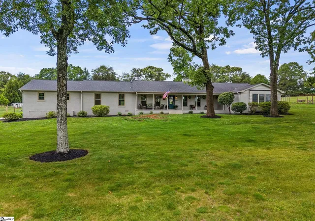 Photo 1 of Single family home for sale at 9401 Old White Horse Rd, Greenville, SC 29617 | MLS# 1593150 | Listing updated on 2026-09-11