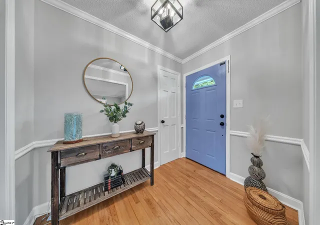 Photo 3 of Sale Pending at 5016 Maplewood Dr, Greenville, SC 29615 | MLS# 1601525 | Listing updated on 2026-09-03