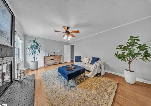 Photo 4 of Sale Pending at 5016 Maplewood Dr, Greenville, SC 29615 | MLS# 1601525 | Listing updated on 2026-09-03