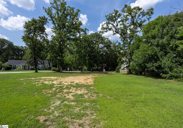 Photo 1 of Land for sale at 9 Willow Springs Dr, Greenville, SC 29607 | MLS# 1598119 | Listing updated on 2026-09-09