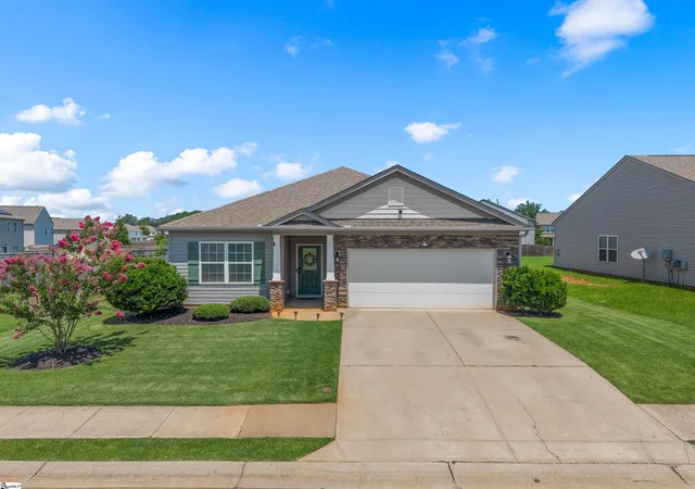 Photo 1 of Sale Pending at 350 Hartleigh Dr, Lyman, SC 29365 | MLS# 1598018 | Listing updated on 2026-07-27