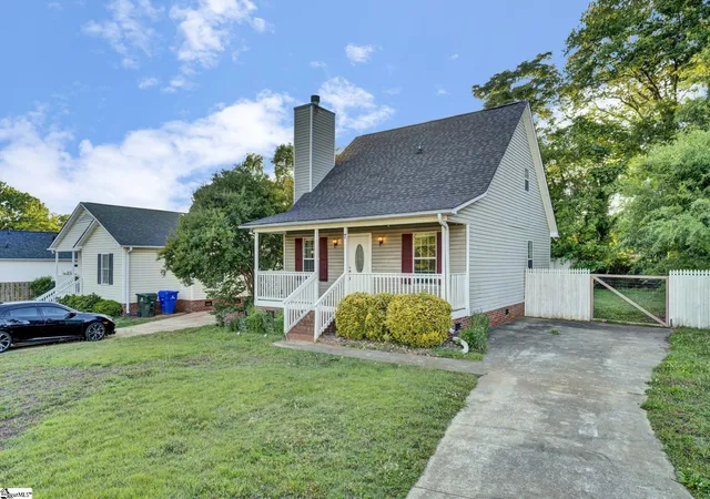 Homes for sale in Greenville, SC | 7 Haley Ct, Greenville, SC 29607 | MLS# 1593488