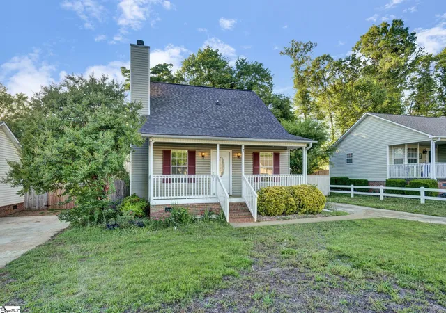 Homes for sale in Greenville, SC | 7 Haley Ct, Greenville, SC 29607 | MLS# 1593488