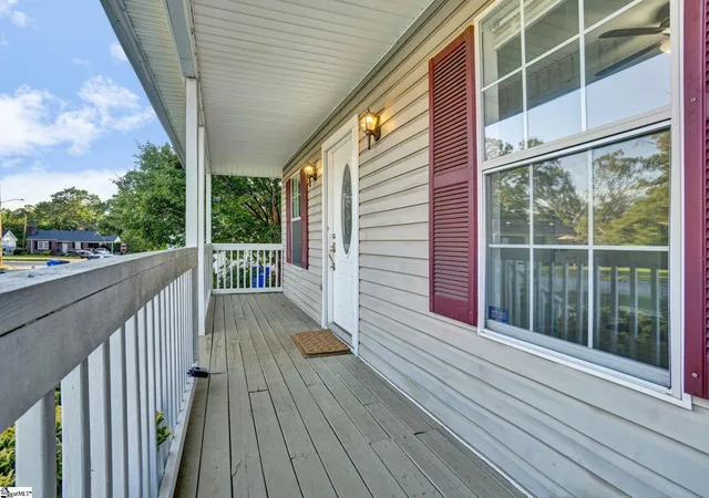 Homes for sale in Greenville, SC | 7 Haley Ct, Greenville, SC 29607 | MLS# 1593488