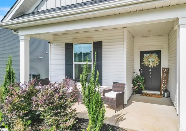 Photo 3 of Single family home for sale at 1415 Apple Butter Dr, Lyman, SC 29365 | MLS# 1600847 | Listing updated on 2026-08-27