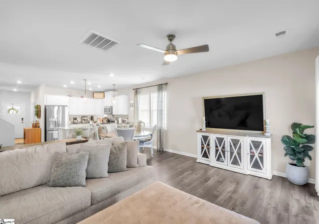 Photo 5 of Single family home for sale at 1415 Apple Butter Dr, Lyman, SC 29365 | MLS# 1600847 | Listing updated on 2026-08-27