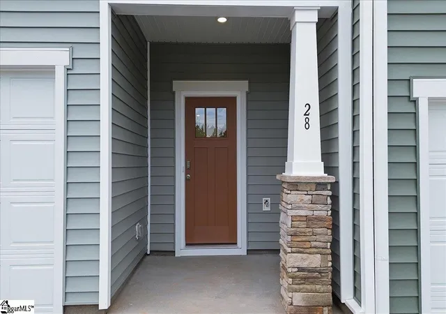 Photo 3 of Townhouse for sale at 28 Shoemaker Rd, Greenville, SC 29617 | MLS# 1596933 | Listing updated on 2026-09-04