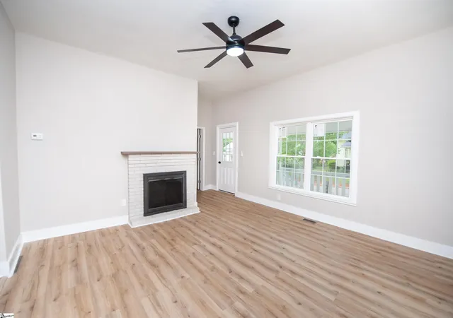 Photo 3 of Single family home for sale at 41 2nd St, Greenville, SC 29611 | MLS# 1591049 | Listing updated on 2026-08-27