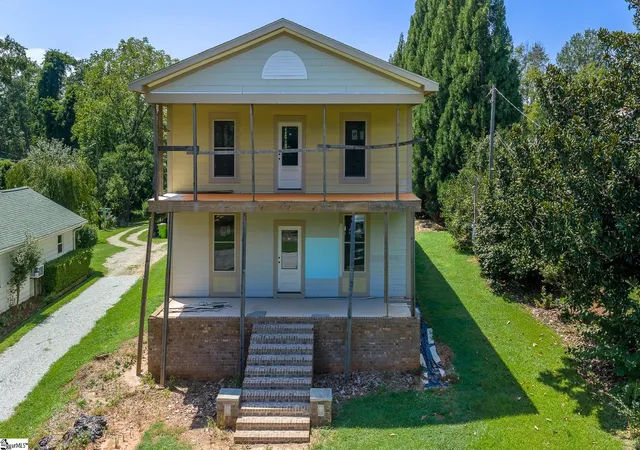 Single family home for sale at 128 S Howard Ave, Landrum, SC 29356 | MLS# 1602121 | Listing updated on 2026-09-15