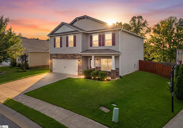 Photo 3 of Single family home for sale at 308 Cabot Hill Ln, Greer, SC 29651 | MLS# 1593691 | Listing updated on 2026-10-13