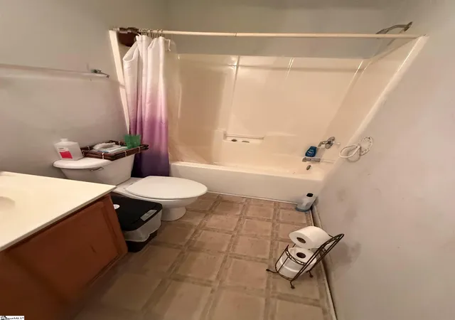 Photo 4 of Sale Pending at 717 Cassie Marie Ct, Duncan, SC 29334 | MLS# 1595973 | Listing updated on 2026-08-19