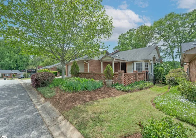 Photo 2 of Townhouse for sale at 406 Swansgate Pl, Greenville, SC 29605 | MLS# 1588251 | Listing updated on 2026-08-19