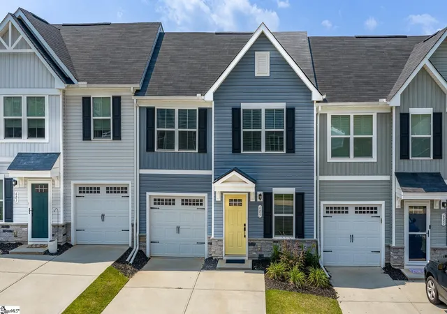 Townhouse for sale at 603 Cresslyn Ct, Greenville, SC 29617 | MLS# 1599974