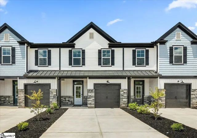 Homes for sale in Easley, SC | 423 Belgrove Wy #Lot 116, Easley, SC 29640 | MLS# 1591318