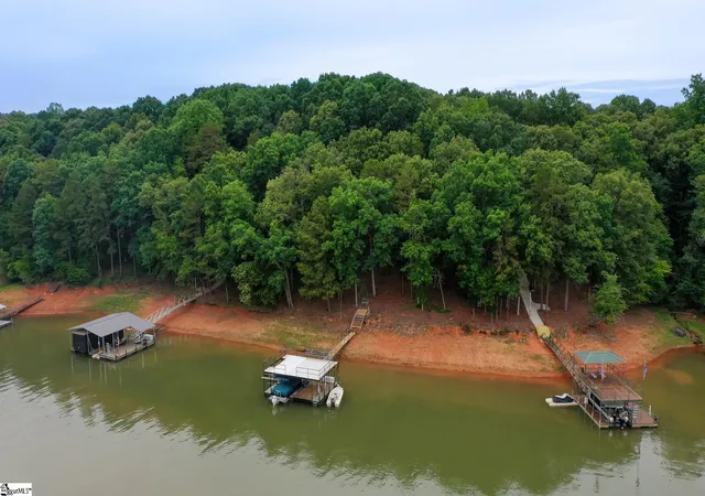 Homes for sale in Townville, SC | 122 Paradise Cir, Townville, SC 29689 | MLS# 1594747