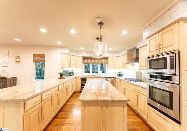 Homes for sale in Townville, SC | 122 Paradise Cir, Townville, SC 29689 | MLS# 1594747