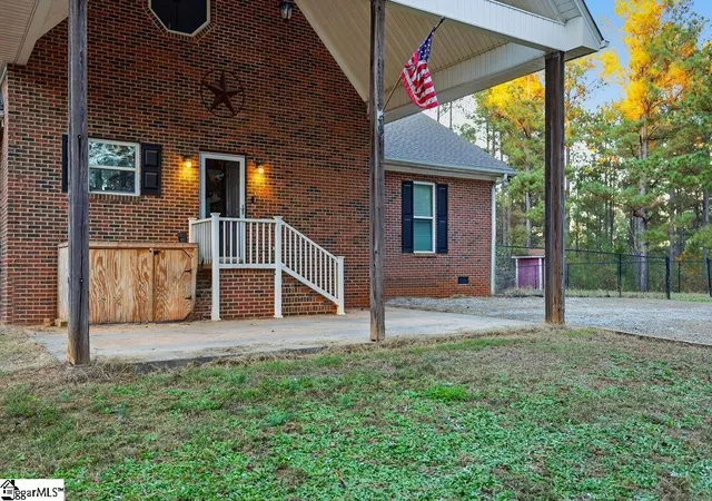 Photo 2 of Single family home for sale at 1907 Mountain Creek Church Rd, Starr, SC 29684 | MLS# 1590593 | Listing updated on 2026-09-21