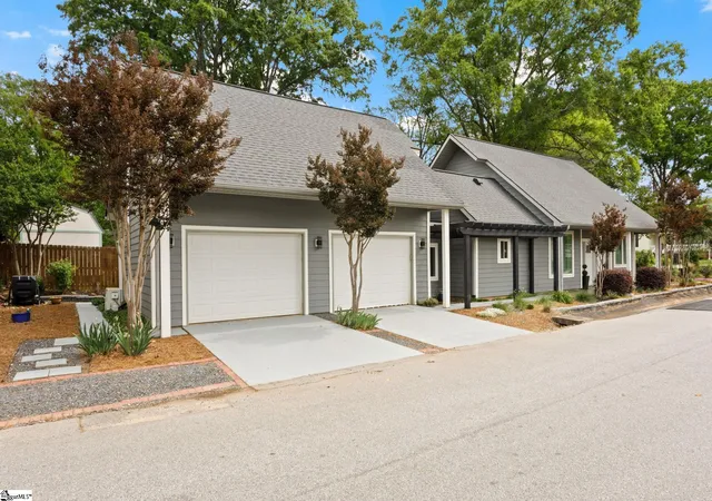 32nd image of 220 Cumberland Ave, Greenville, SC 29607 | MLS# 1591671