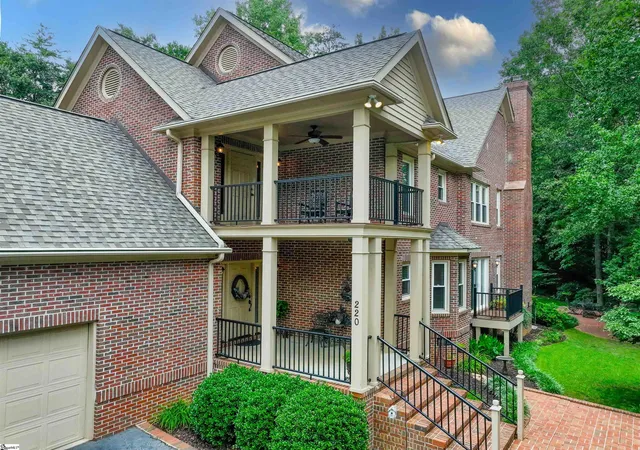 Photo 1 of Single family home for sale at 220 Baucom Park Dr, Greer, SC 29650 | MLS# 1599433 | Listing updated on 2026-09-02