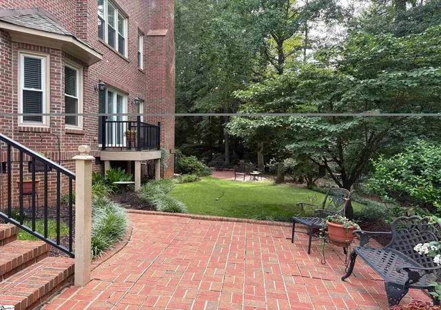 Photo 2 of Single family home for sale at 220 Baucom Park Dr, Greer, SC 29650 | MLS# 1599433 | Listing updated on 2026-09-02