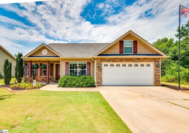 Homes for sale in Boiling Springs, SC | 837 Dove Creek Ct, Boiling Springs, SC 29316 | MLS# 1596996